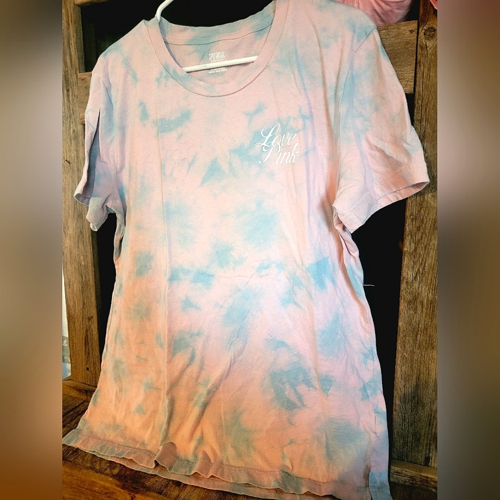 Pink tee size L